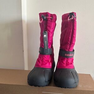 Sorel Fuchsia and Black Snow Boots